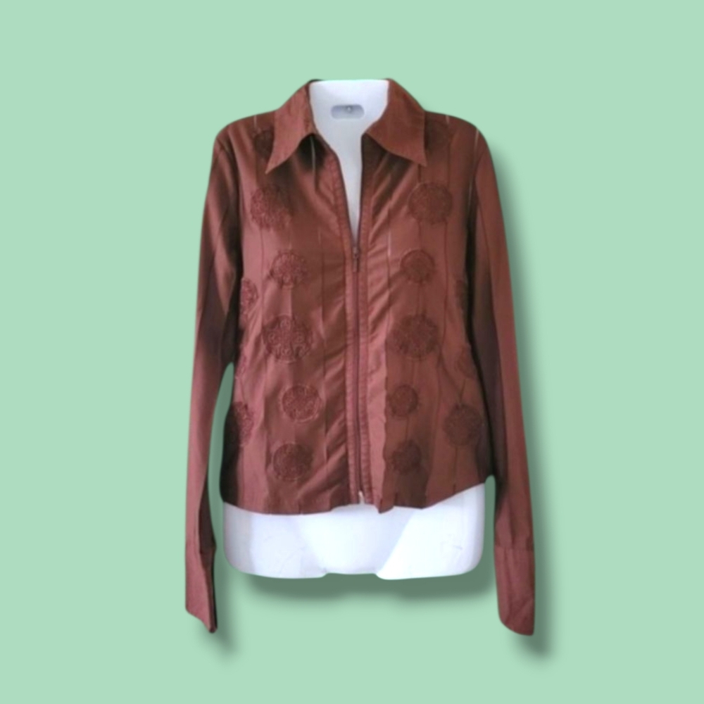 ✨️HP✨️Stera | Pretty Brown Asian Inspo Embroidered Zip Up Top (SIZE M)